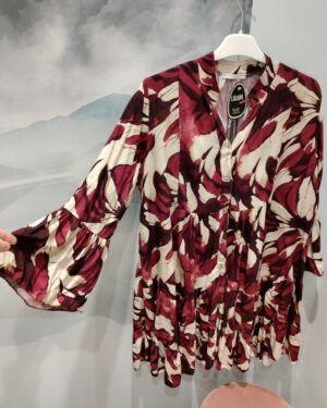 Vestido de flores granates