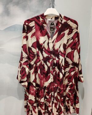 Vestido de flores granates