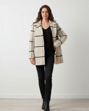 Abrigo de lana beige con cuadros negros