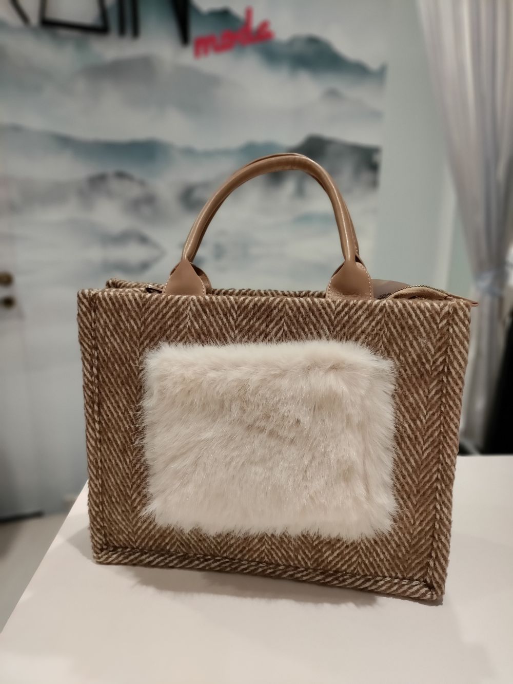 Bolso de pelo beige