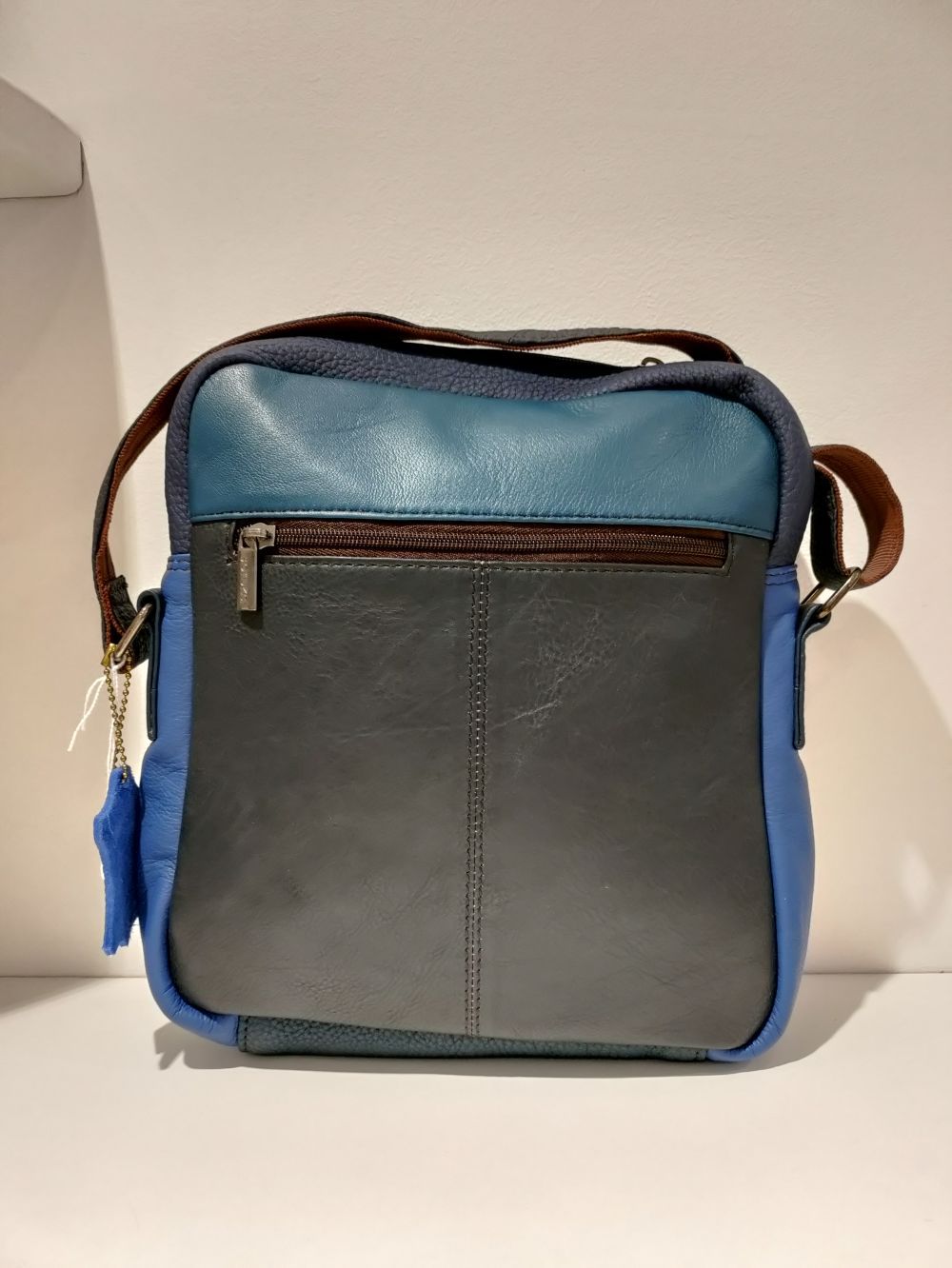 Bolso piel azul Soruka bandolera - Imagen 2