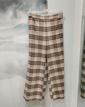 Pantalón ancho cuadros beige