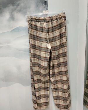 Pantalón ancho cuadros beige