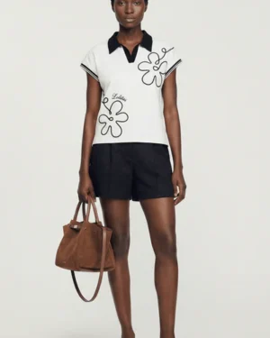 Camiseta blanca cuello polo Lolitas