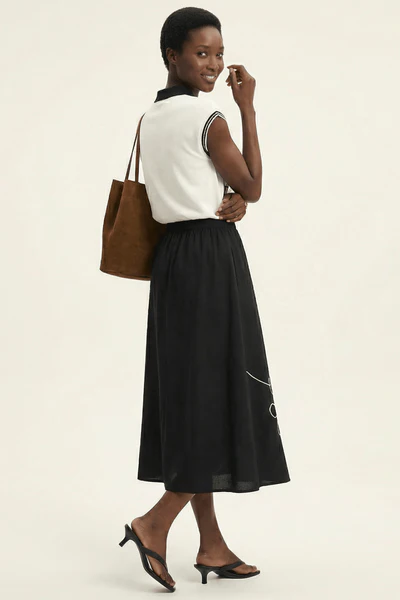 Camiseta blanca cuello polo Lolitas - Imagen 5