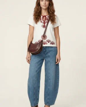 Camiseta blanca con mandala rojo Lolitas