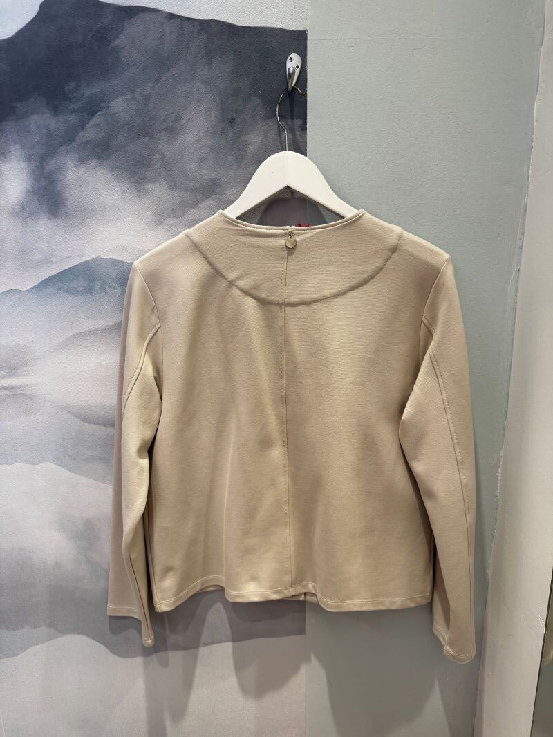 Chaqueta beige con brillis en bolsillos de Lolitas - Imagen 3