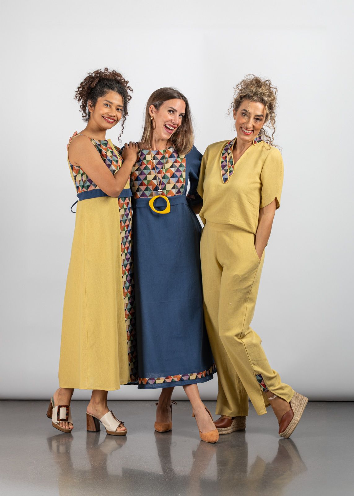 WEB COSMOS DIVAS DE DANDO UN PASEO