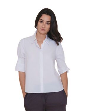Camisa blanca jaretas manga corta