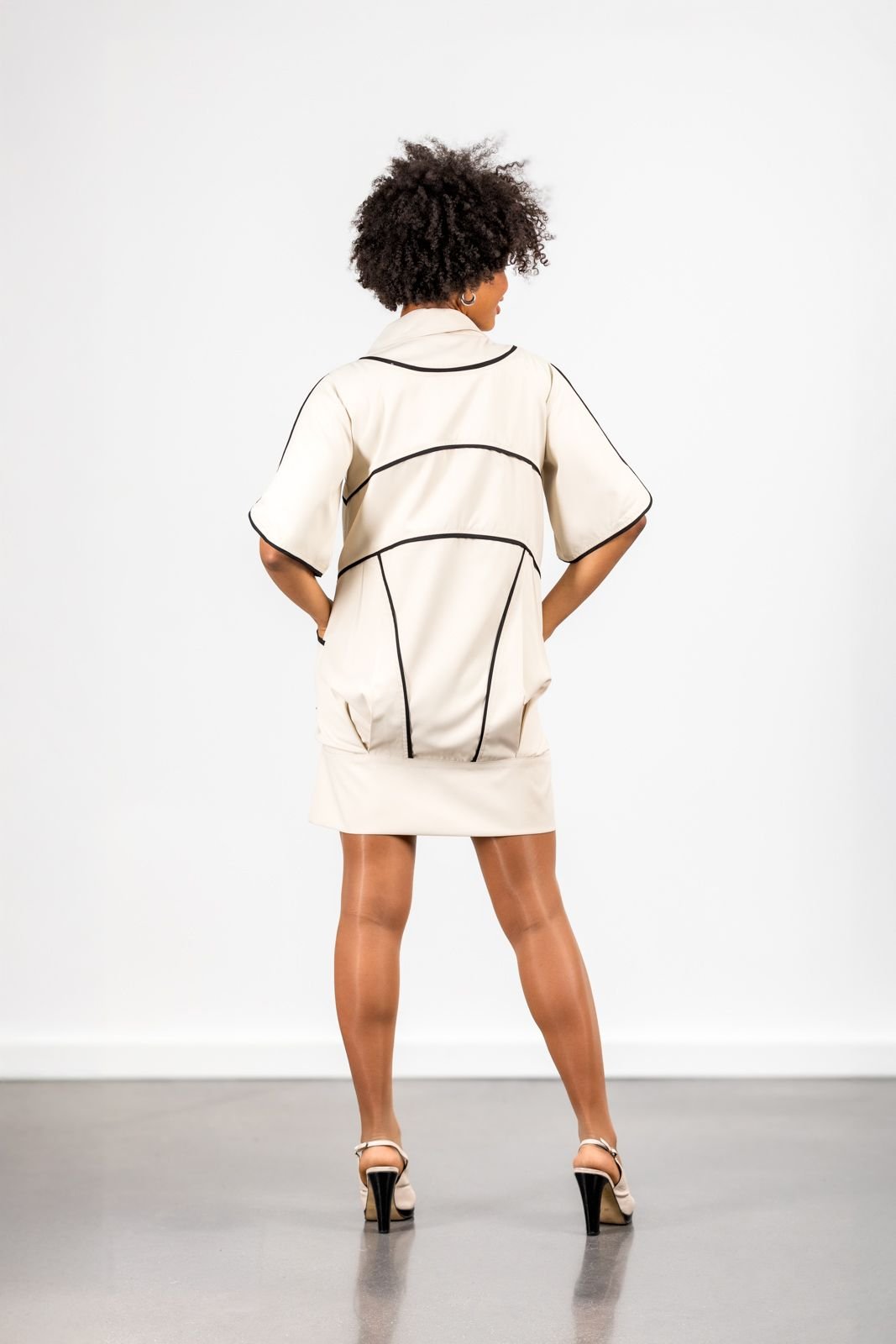 Vestido - Chaqueta Lamaar beige - Imagen 5