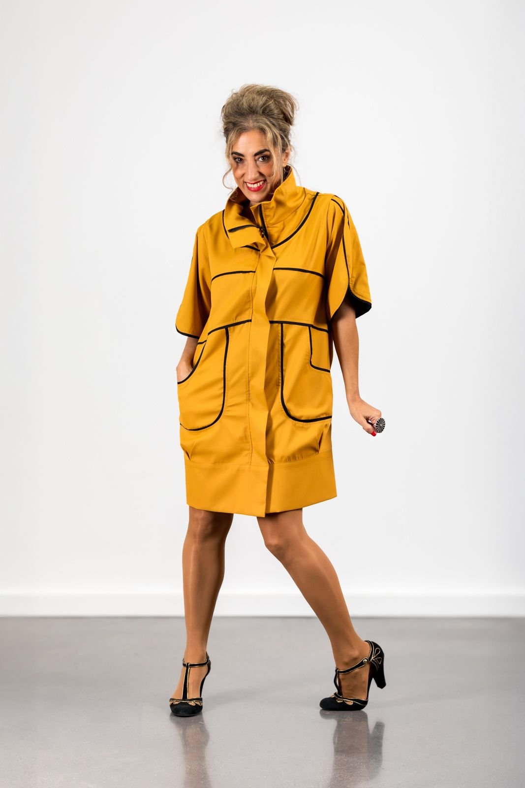 Vestido - Chaqueta Lamaar mostaza - Imagen 2