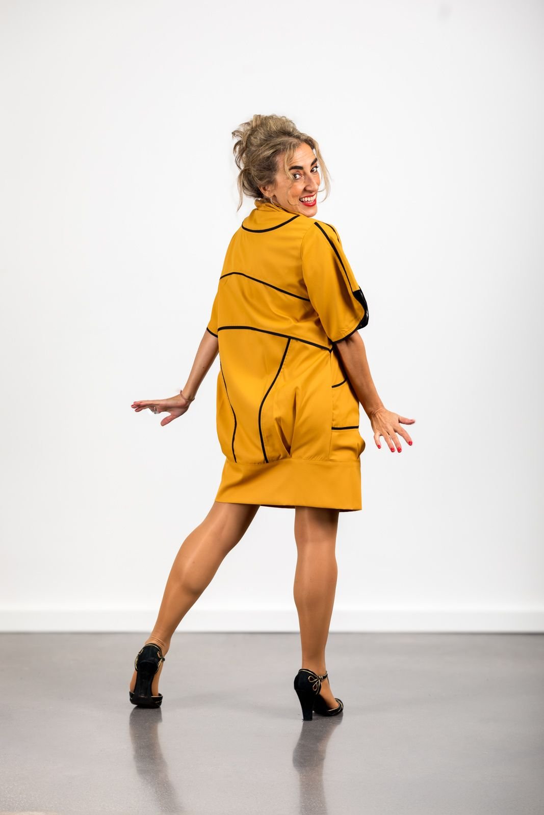 Vestido - Chaqueta Lamaar mostaza - Imagen 3