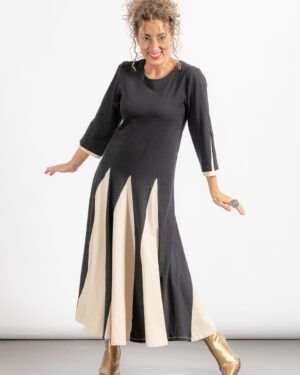 Vestido Godetes negro "Dando un Paseo"