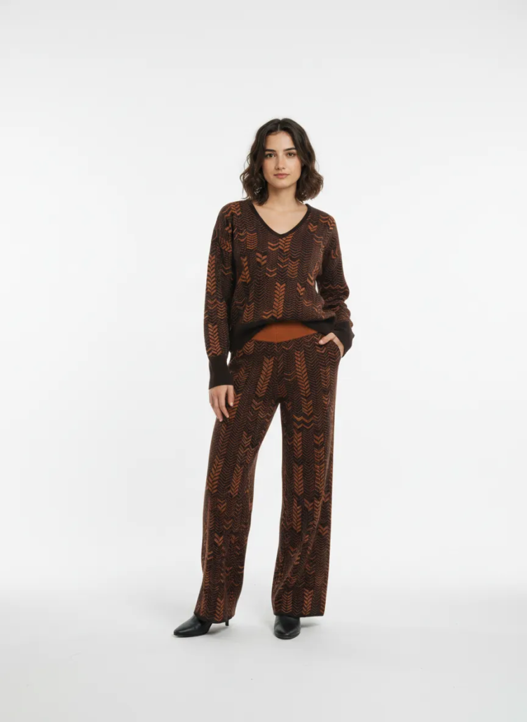 Pantalón choco/caldera con brillis WNT